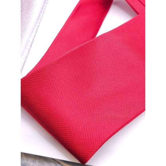 Van Heusen Mens Classic Solid Red Necktie - Picture 15 of 16